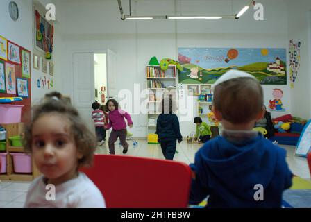 Rome, Italie 27/11/2008: Activités amusantes pour les enfants d'âge préscolaire, Centre Pitigliani. ©Andrea Sabbadini Banque D'Images