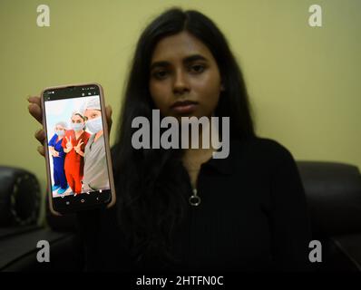 Riddhi Deb, étudiant en médecine à la National Pirogov Medical University Vinnytsia en Ukraine, a réussi à rentrer chez lui en toute sécurité au milieu des violences en Ukraine. Tripura, Inde. Banque D'Images