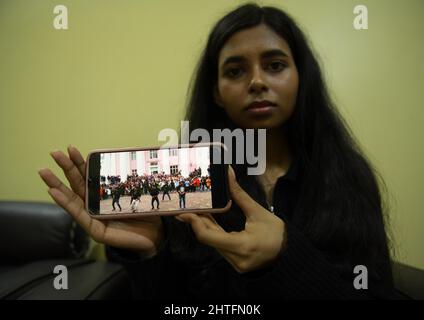 Riddhi Deb, étudiant en médecine à la National Pirogov Medical University Vinnytsia en Ukraine, a réussi à rentrer chez lui en toute sécurité au milieu des violences en Ukraine. Tripura, Inde. Banque D'Images