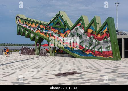 El Gran Malecón del Río le long de la rivière Magdalena, Barranquilla, Colombie. Banque D'Images