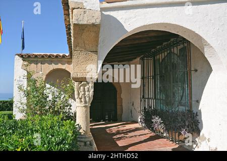 Roc de Sant Gaietà dans la province de Roda de Bará de Tarragone, Catalogne, Espagne Banque D'Images