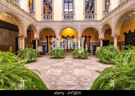 Innenhof des Palast und Museum Palacio de la Condesa de Lebrija à Séville, Séville, Andalusien, Espagnol | le Palais de Lebrija et Musuem ou Palacio Banque D'Images