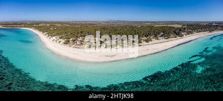 Plage es Carbo, plage de sable vierge sans personnes, Ses Salines, Majorque, Iles Baléares, Espagne Banque D'Images