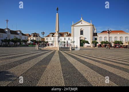 Platz Praca do marques de Pombal à Vila Real de Santo Antonio, Algarve, Portugal Banque D'Images