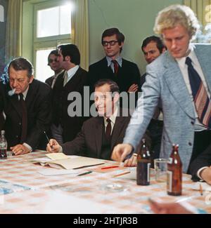 Taort, Krimiserie, Deutschland/Österreich seit 1971, Folge: 'ACHT Jahre später' vom 28. Avril 1974, Darsteller: Hansjörg Felmy Banque D'Images