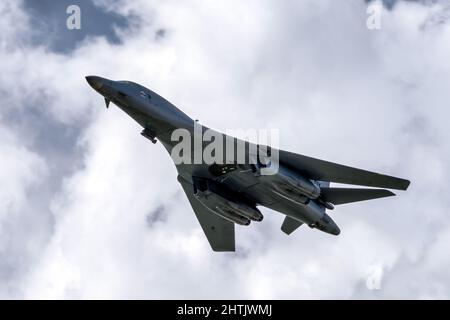 SLIAC, SLOVAQUIE - 27 AOÛT 2017: Le bombardier B-1 le danseur d'os fligting sur le Slovak International air fest Banque D'Images