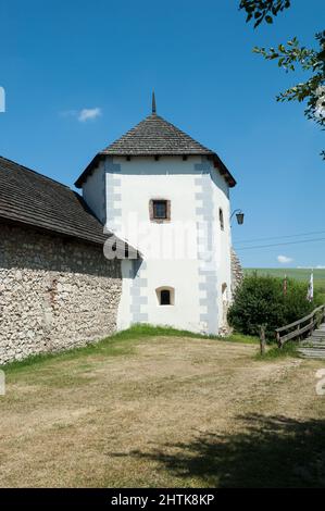 Fortalicja sobkowska appelé château fortifié à Sobków, Jędrzejów, comté de voïvodie Świętokrzyskie, Pologne Banque D'Images