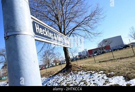 Oberndorf, Allemagne. 28th févr. 2022. Le siège des fabricants d'armes Heckler et Koch à Oberndorf. Credit: Bernd Weißbrod/dpa/Alay Live News Banque D'Images