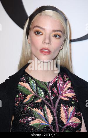 Paris, France, le 01 mars 2022. Anya Taylor Joy assiste au Dior Photocall pendant les vêtements pour femmes PFW automne/hiver 22/23 à Paris, France, le 01 mars 2022. Photo de Jerome Domine/ABACAPRESS.COM Banque D'Images