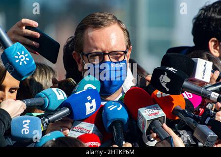 Javier Maroto, sénateur espagnol, lors d'une conférence de presse, en Espagne. Politicien espagnol du Parti populaire, PP. Photographie. Banque D'Images