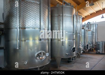 Cuves à vin Bodegas Binifadet, Sant Lluis, Minorque, Baleares, Espagne Banque D'Images