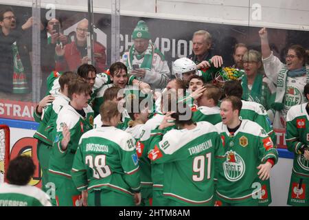 Angelholm, Suède 01 mars 2022. Les joueurs de Rogle célèbrent la victoire du match final de la Ligue des champions de hockey entre Rogle BK et Tappara Tampere à la Catena Arena à Angelholm, en Suède, le 01 mars 2022. Foto: Anders Bjuro / TT / Kod 11830 Banque D'Images