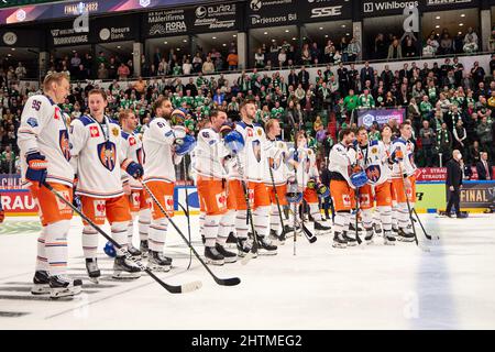 Angelholm, Suède 01 mars 2022. Les joueurs de Tappara après la défaite du match final de la Ligue des champions de hockey entre Rogle BK et Tappara Tampere à la Catena Arena à Angelholm, Suède le 01 mars 2022. Foto: Anders Bjuro / TT / Kod 11830 Banque D'Images