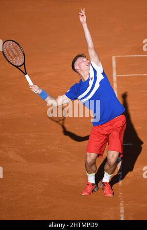 Coupe Davis (Buenos Aires): Jiri Lehecka (République tchèque) pendant la pratique, avant la série qualificatifs contre l'Argentine Banque D'Images