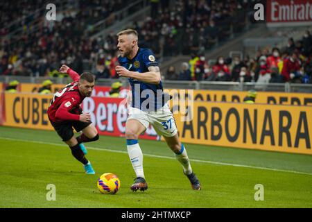 Milan Skriniar du FC Internazionale lors de l'AC Milan contre le FC Internazionale, la demi-finale de Coppa Italia, au stade Giuseppe Meazza le 1st mars 2022. Pendant la coupe italienne, Coppa Italia, demi-finales, match de football à 1st jambes entre l'AC Milan et le FC Internazionale le 1 mars 2022 au stade San Siro de Milan, Italie - photo Morgese-Rossini / DPPI Banque D'Images