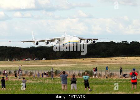 Photo du dossier datée du 3 août 2020 d'un Antonov 225 Mirya. L'Antonov AN-225, le plus grand avion du monde, a été détruit par la Russie, a déclaré dimanche les autorités ukrainiennes. « Il s’agit du plus grand avion au monde, LE « Mriya » (en ukrainien) an-225 », a déclaré le ministre ukrainien des Affaires étrangères Dmytro Kuleba dans une déclaration sur Twitter. Photo de Thomas Arnoux/ABACAPRESS.COM Banque D'Images