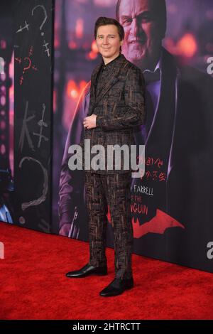 Paul Dano participe à la première mondiale « The Batman » le 01 mars 2022 à New York. Banque D'Images