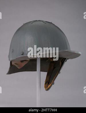 Art inspiré par Siege Helmet, fin 17th siècle, probablement français, acier, cuir, Textile, H. 11 3/16 po. (28,4 cm) ; avec 9 po (22,9 cm) ; D. 15 1/4 po (38,7 cm) ; poids 11 lb 5,6 oz (5148,3 g), casques, oeuvres classiques modernisées par Artotop avec une touche de modernité. Formes, couleur et valeur, impact visuel accrocheur sur l'art émotions par la liberté d'œuvres d'art d'une manière contemporaine. Un message intemporel qui cherche une nouvelle direction créative. Artistes qui se tournent vers le support numérique et créent le NFT Artotop Banque D'Images