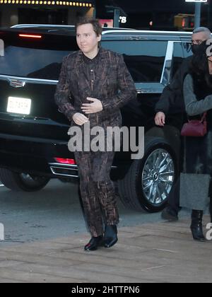 01 mars 2022. Paul Dano assister à Warner Bros, Pictures présente la première mondiale du Batman au Lincoln Center Plaza à New York le 01 mars 2022 crédit: RW/MediaPunch Banque D'Images
