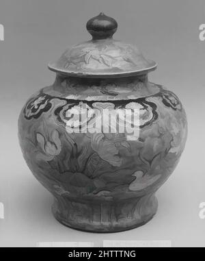 Art inspiré par le pot couvert, dynastie Ming (1368–1644), 16th Century, Chine, porcelaine, H. 17 po (43,2 cm), céramique, oeuvres classiques modernisées par Artotop avec une touche de modernité. Formes, couleur et valeur, impact visuel accrocheur sur l'art émotions par la liberté d'œuvres d'art d'une manière contemporaine. Un message intemporel qui cherche une nouvelle direction créative. Artistes qui se tournent vers le support numérique et créent le NFT Artotop Banque D'Images