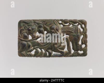 Art inspiré par plaque, feu Zhou (1046–256 av. J.-C.) ou Han (206 av.-C.-A. 220) Dynasty, 4th–3rd Century C.-B., Chine, Bronze, H. 4 1/4 po. (10,8 cm) ; avec 5 3/4 po (14,6 cm), Metalwork, oeuvres classiques modernisées par Artotop avec une touche de modernité. Formes, couleur et valeur, impact visuel accrocheur sur l'art émotions par la liberté d'œuvres d'art d'une manière contemporaine. Un message intemporel qui cherche une nouvelle direction créative. Artistes qui se tournent vers le support numérique et créent le NFT Artotop Banque D'Images