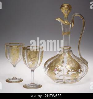 Art inspiré par Wineglass, env. 1840–70, français, verre, or, H. 4 3/4 po. (12,1 cm) ; diamètre 2 1/2 po (6,4 cm.), verre, partie d'un service de vin composé de trois brebis et douze verres à vin, oeuvres classiques modernisées par Artotop avec une touche de modernité. Formes, couleur et valeur, impact visuel accrocheur sur l'art émotions par la liberté d'œuvres d'art d'une manière contemporaine. Un message intemporel qui cherche une nouvelle direction créative. Artistes qui se tournent vers le support numérique et créent le NFT Artotop Banque D'Images