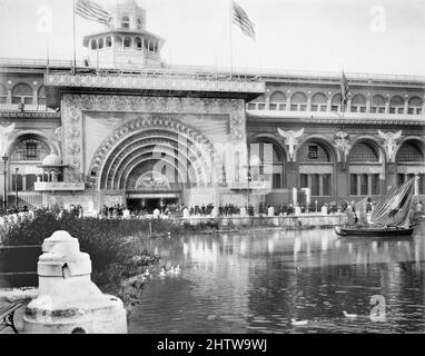 Transport Building, World's Columbian exposition, Chicago, Illinois, États-Unis, Frances Benjamin Johnston, 1893 Banque D'Images