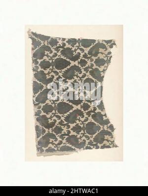 Art inspiré par fragment, fin 16th–17th siècle, italien, soie, fil de métal, Total : 11 x 16 po (27,9 x 40,6 cm), textiles-velours, œuvres classiques modernisées par Artotop avec une touche de modernité. Formes, couleur et valeur, impact visuel accrocheur sur l'art émotions par la liberté d'œuvres d'art d'une manière contemporaine. Un message intemporel qui cherche une nouvelle direction créative. Artistes qui se tournent vers le support numérique et créent le NFT Artotop Banque D'Images