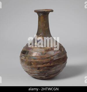 Art inspiré par flacon de parfum en verre, ancien impérial, 1st Century A.D., romain, verre; soufflé et remorqué, 3 15/16in. (10cm), verre, incolore avec une teinte bleuâtre, avec la même couleur de trace. Rebord replié, abaissé, au-dessus et à l'intérieur; bouche torchère; Cou s'étendant vers le bas, se joignant imperceptiblement avec, les œuvres classiques modernisées par Artotop avec une touche de modernité. Formes, couleur et valeur, impact visuel accrocheur sur l'art émotions par la liberté d'œuvres d'art d'une manière contemporaine. Un message intemporel qui cherche une nouvelle direction créative. Artistes qui se tournent vers le support numérique et créent le NFT Artotop Banque D'Images