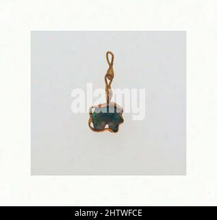 Art inspiré par pendentif, or, béryle, autre (L./ chaîne): 11/16 po. (1,7 cm), Or et argent, oeuvres classiques modernisées par Artotop avec une touche de modernité. Formes, couleur et valeur, impact visuel accrocheur sur l'art émotions par la liberté d'œuvres d'art d'une manière contemporaine. Un message intemporel qui cherche une nouvelle direction créative. Artistes qui se tournent vers le support numérique et créent le NFT Artotop Banque D'Images