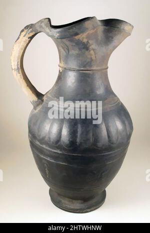 Art inspiré par Jug, archaïque ou classique, 6th–4th Century B.C., étrusque, terre cuite, 13 × 8 1/2 × 7 1/16 po (33 × 21,6 × 17,9 cm), vases, oeuvres classiques modernisées par Artotop avec une touche de modernité. Formes, couleur et valeur, impact visuel accrocheur sur l'art émotions par la liberté d'œuvres d'art d'une manière contemporaine. Un message intemporel qui cherche une nouvelle direction créative. Artistes qui se tournent vers le support numérique et créent le NFT Artotop Banque D'Images