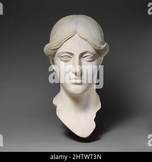 Art inspiré par Marble Head of a Woman, Imperial, 1st–2nd Century A.D., Roman, Marble, Total : 15 1/8 x 8 1/8 x 11 1/2 pouces (38,4 x 20,6 x 29,2 cm), Sculpture de pierre, copie romaine d'une statue de bronze grec avec une fine face ovale, des caractéristiques bien définies et des cheveux magnifiquement conçus, oeuvres classiques modernisées par Artotop avec une touche de modernité. Formes, couleur et valeur, impact visuel accrocheur sur l'art émotions par la liberté d'œuvres d'art d'une manière contemporaine. Un message intemporel qui cherche une nouvelle direction créative. Artistes qui se tournent vers le support numérique et créent le NFT Artotop Banque D'Images