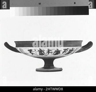 Art inspiré par Kylix, coupe Droop, archaïque, fin du 6th siècle avant J.-C., grec, attique, terre cuite ; figure noire, Hauteur : 4 3/4 po (12,1 cm), vases, intérieur, cerf et palmier; extérieur, Thiasos de satyres et maenads, oeuvres classiques modernisées par Artotop avec une touche de modernité. Formes, couleur et valeur, impact visuel accrocheur sur l'art émotions par la liberté d'œuvres d'art d'une manière contemporaine. Un message intemporel qui cherche une nouvelle direction créative. Artistes qui se tournent vers le support numérique et créent le NFT Artotop Banque D'Images