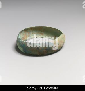 Art inspiré par Bracelet, géométrique, 9th–8th Century B.C., italique, Villanovan, Bronze, diam. : 3 7/16 po (8,8 cm), bronzes, oeuvres classiques modernisées par Artotop avec une touche de modernité. Formes, couleur et valeur, impact visuel accrocheur sur l'art émotions par la liberté d'œuvres d'art d'une manière contemporaine. Un message intemporel qui cherche une nouvelle direction créative. Artistes qui se tournent vers le support numérique et créent le NFT Artotop Banque D'Images