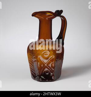 Art inspiré par la carafe hexagonale en verre, ancienne byzantine, 6th–début du 7th siècle A.D., romain, palestinien, verre ; moulé, H. 5 3/8 po (13,7 cm), verre, brun jaune foncé translucide, avec manche de même couleur., rebord de Trefroil avec bord arrondi épais; col peu profond, en forme d'entonnoir; cylindrique, oeuvres classiques modernisées par Artotop avec une touche de modernité. Formes, couleur et valeur, impact visuel accrocheur sur l'art émotions par la liberté d'œuvres d'art d'une manière contemporaine. Un message intemporel qui cherche une nouvelle direction créative. Artistes qui se tournent vers le support numérique et créent le NFT Artotop Banque D'Images