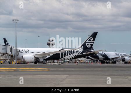 Avion Air New Zealand à l'aéroport d'Auckland (Nouvelle-Zélande) le lundi 28 février 2022. Banque D'Images