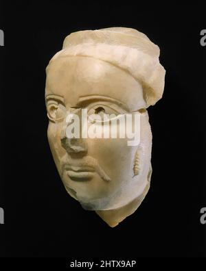 Art inspiré par le chef d'un homme, ca. 3rd–4th Century A.D., sud-ouest de l'Arabie, albâtre (gypse), 9 1/2 po. (24 cm), Pierre-Sculpture, cette tête de portrait mâle fine est pensée à partir du milieu du premier millénaire A.D. et peut avoir fait partie d'une plus grande sculpture royale. The, Classic œuvres modernisées par Artotop avec une touche de modernité. Formes, couleur et valeur, impact visuel accrocheur sur l'art émotions par la liberté d'œuvres d'art d'une manière contemporaine. Un message intemporel qui cherche une nouvelle direction créative. Artistes qui se tournent vers le support numérique et créent le NFT Artotop Banque D'Images