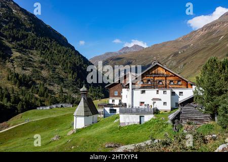 Rofenhoefe dans la vallée de Rofen, vent, vallée de Venter, municipalité de Soelden, Alpes d'Oetztal, Tyrol, Autriche Banque D'Images