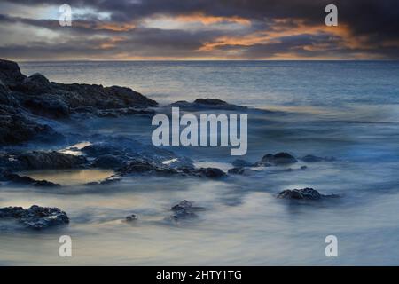 Dernière lumière au coucher du soleil à Playa de la Cera, Plage de Papagayo, Playas de Papagayo, près de Playa Blanca, Lanzarote, Îles Canaries, Espagne Banque D'Images