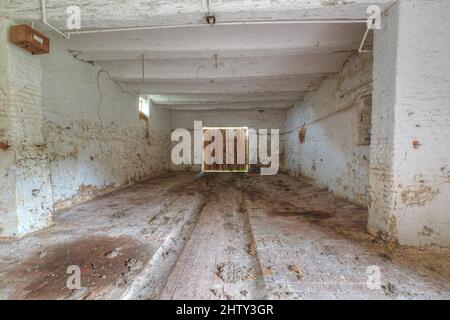 Place perdue, garage, ferme abandonnée, communes, Belgique Banque D'Images