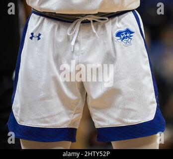 Newark, New Jersey, États-Unis. 3rd mars 2022. Sous l'uniforme d'armure porté par les Pirates du Seton Hall lors d'un match contre les Hoyas de Georgetown au Prudential Center de Newark, New Jersey, le mercredi 2 mars 2022. Le Seton Hall bat Georgetown 73-68. Duncan Williams/CSM/Alamy Live News Banque D'Images