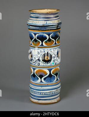 Art inspiré par Apothecary jar (albarello), ca. 1480, italien, probablement Faenza, Maiolica (faïence émaillée), hauteur : 13 1/16 po. (33,2cm), céramique-poterie, oeuvres classiques modernisées par Artotop avec un peu de modernité. Formes, couleur et valeur, impact visuel accrocheur sur l'art émotions par la liberté d'œuvres d'art d'une manière contemporaine. Un message intemporel qui cherche une nouvelle direction créative. Artistes qui se tournent vers le support numérique et créent le NFT Artotop Banque D'Images