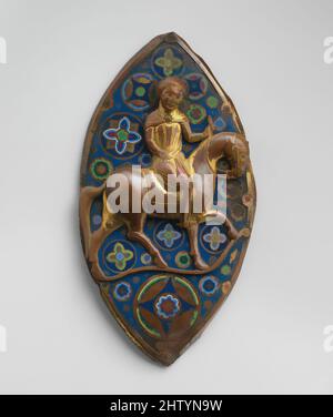 Art inspiré par la plaque équestre, ca. 1220, fabriqué à Limoges, France, français, cuivre (plaque) : gravé, crépi, et doré; (appliqué): repoussé, gravé, ciselé, gratté, crépi et doré; émail de champlevé: foncé, moyen, Et bleu clair; foncé translucide et vert clair, jaune, les œuvres classiques modernisées par Artotop avec une touche de modernité. Formes, couleur et valeur, impact visuel accrocheur sur l'art émotions par la liberté d'œuvres d'art d'une manière contemporaine. Un message intemporel qui cherche une nouvelle direction créative. Artistes qui se tournent vers le support numérique et créent le NFT Artotop Banque D'Images