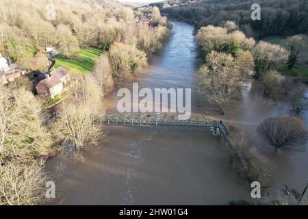 River Severn éclate ses banques près de Iron Bridge UK drone View Banque D'Images