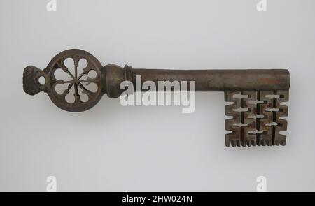 Art inspiré par Key, 15th siècle, allemand, fer, total: 6 1/2 x 2 1/2 x 13/16 po. (16,5 x 6,3 x 2,1 cm), Metalwork-Iron, la décoration des serrures et des clés en fer gothique était souvent élaborée et de la plus haute qualité de fabrication. Les motifs étaient souvent tirés de style gothique, les œuvres classiques modernisées par Artotop avec un peu de modernité. Formes, couleur et valeur, impact visuel accrocheur sur l'art émotions par la liberté d'œuvres d'art d'une manière contemporaine. Un message intemporel qui cherche une nouvelle direction créative. Artistes qui se tournent vers le support numérique et créent le NFT Artotop Banque D'Images