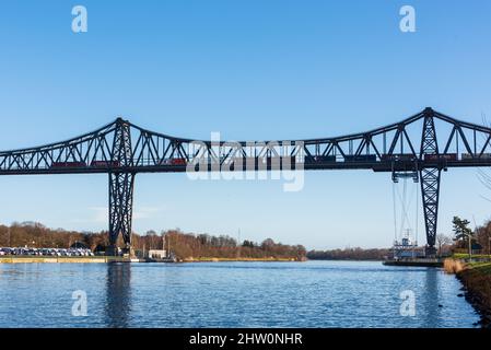 Die Stahlkonstruktion der Eisenbahn-Hochbrücke über den Nord-Ostsee-Kanalbei Rendburg Banque D'Images