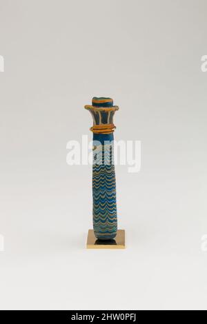 Art inspiré par Kohl tube, Nouveau Royaume, Ramesside, dynastie 19–20, env. 1295–1070 C.-B., d'Égypte, verre, H. 10,5 cm (4 1/8 po.), diam. 1,6 cm ( 5/8 in.), la verrerie égyptienne, qui avait atteint un niveau élevé de virtuosité à la fin de la dynastie 18, a continué à être pratiquée dans le Ramesside, œuvres classiques modernisées par Artotop avec un peu de modernité. Formes, couleur et valeur, impact visuel accrocheur sur l'art émotions par la liberté d'œuvres d'art d'une manière contemporaine. Un message intemporel qui cherche une nouvelle direction créative. Artistes qui se tournent vers le support numérique et créent le NFT Artotop Banque D'Images