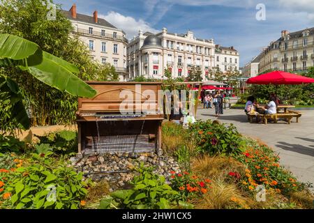 France, Maire-et-Loire, vallée de la Loire classée au patrimoine mondial de l'UNESCO, Angers, jardin éphémère lieu de ralliement Banque D'Images