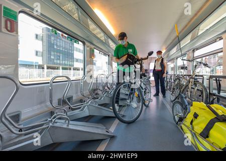 France, Loire-Atlantique, circuit à vélo de la Loire, Loire à vélo, Nantes, La Loire ? V?lo train facilite le voyage sur la Loire ? V?lo route entre ORL?ans et le Croisic Banque D'Images