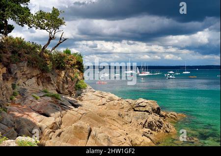 France, Finistère (29), Fouesnant, le littoral entre le Cap Coz et la Pointe de Beg Meil Banque D'Images